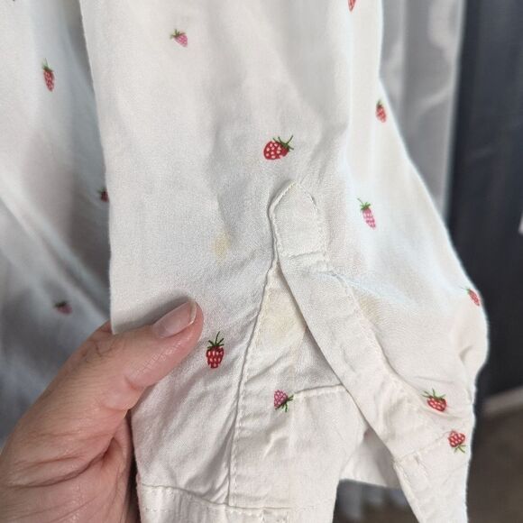 Beachlunchlounge Strawberry Button Down Shirt - Picture 5 of 9